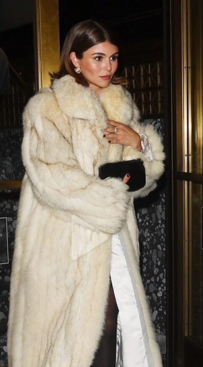 the Zenny | custom white fox fur & hat matching set | size S-M