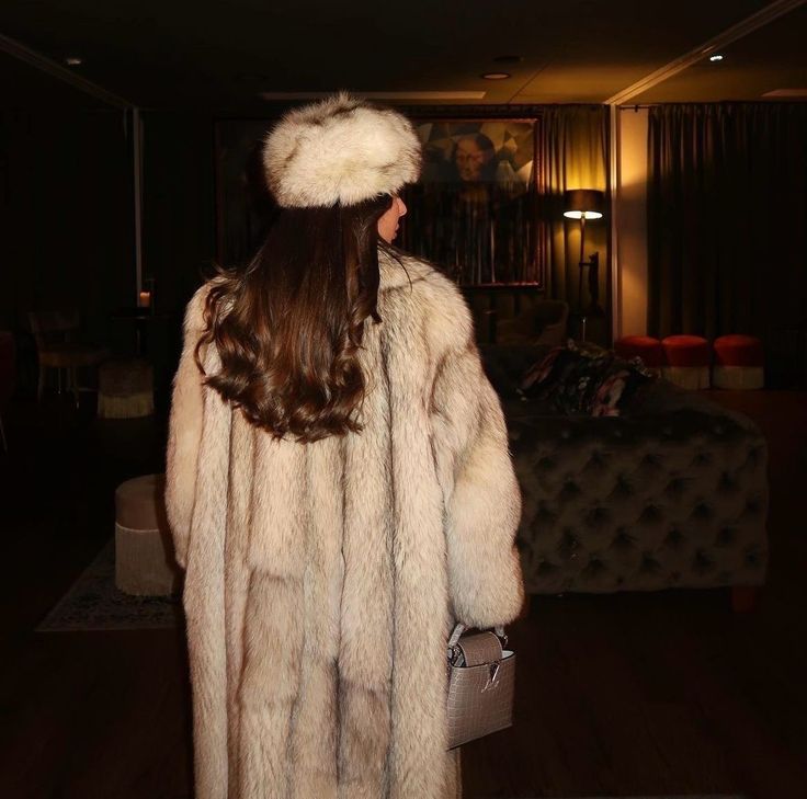 the Zenny | custom white fox fur & hat matching set | size S-M