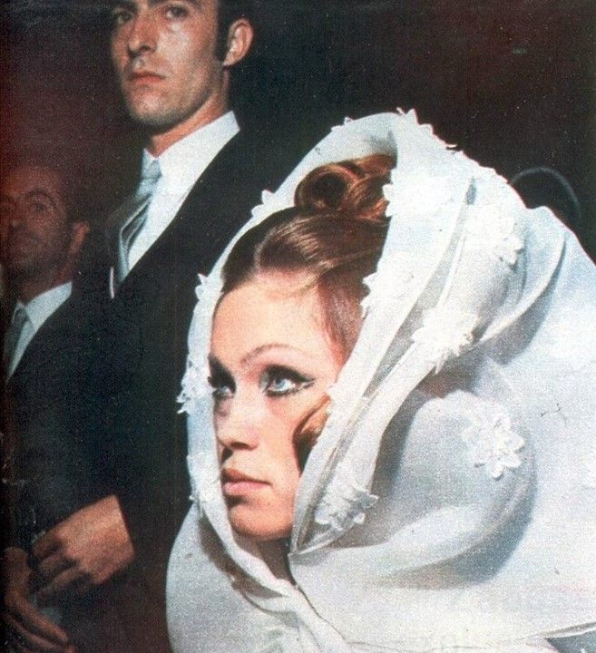 60s | mantilla veil gown | M-L