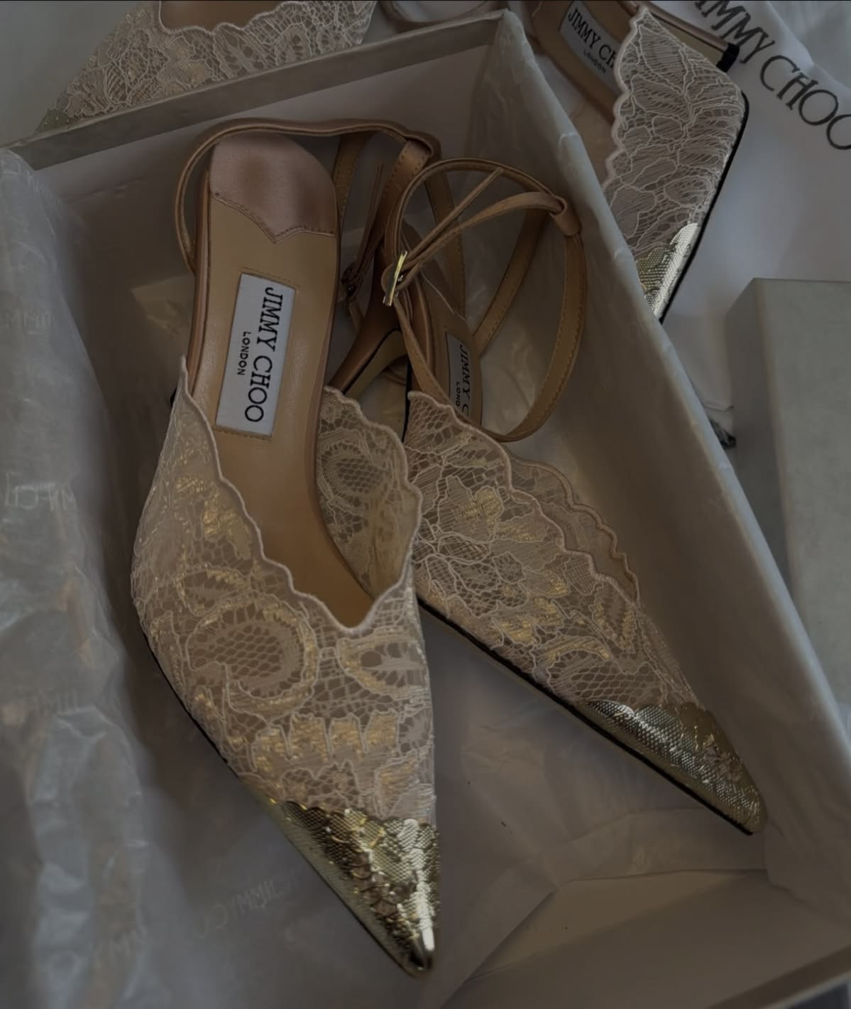 the Ari | custom heel listing