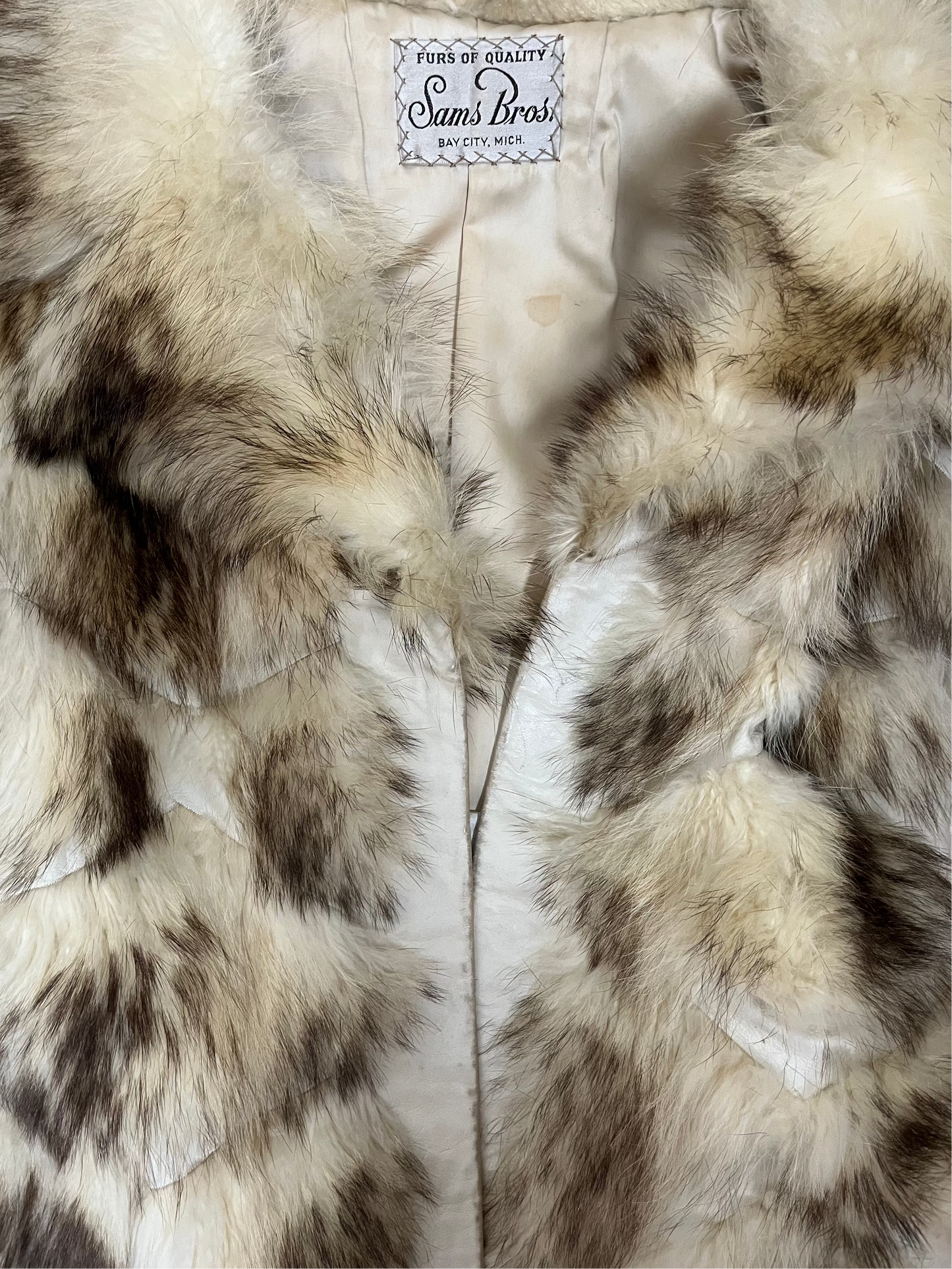 70s sharon tate fur | size S