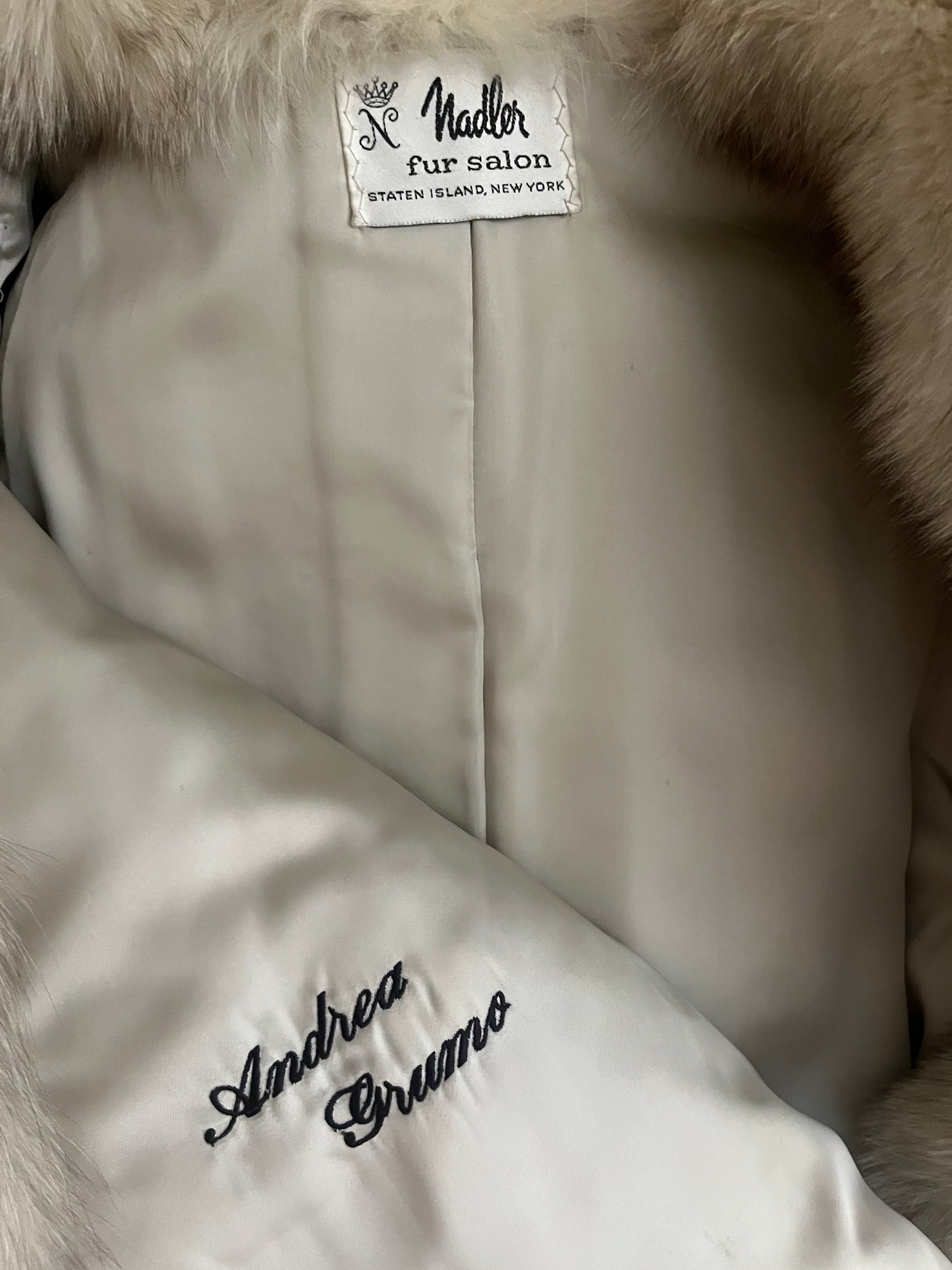 samantha jones fox fur | size S