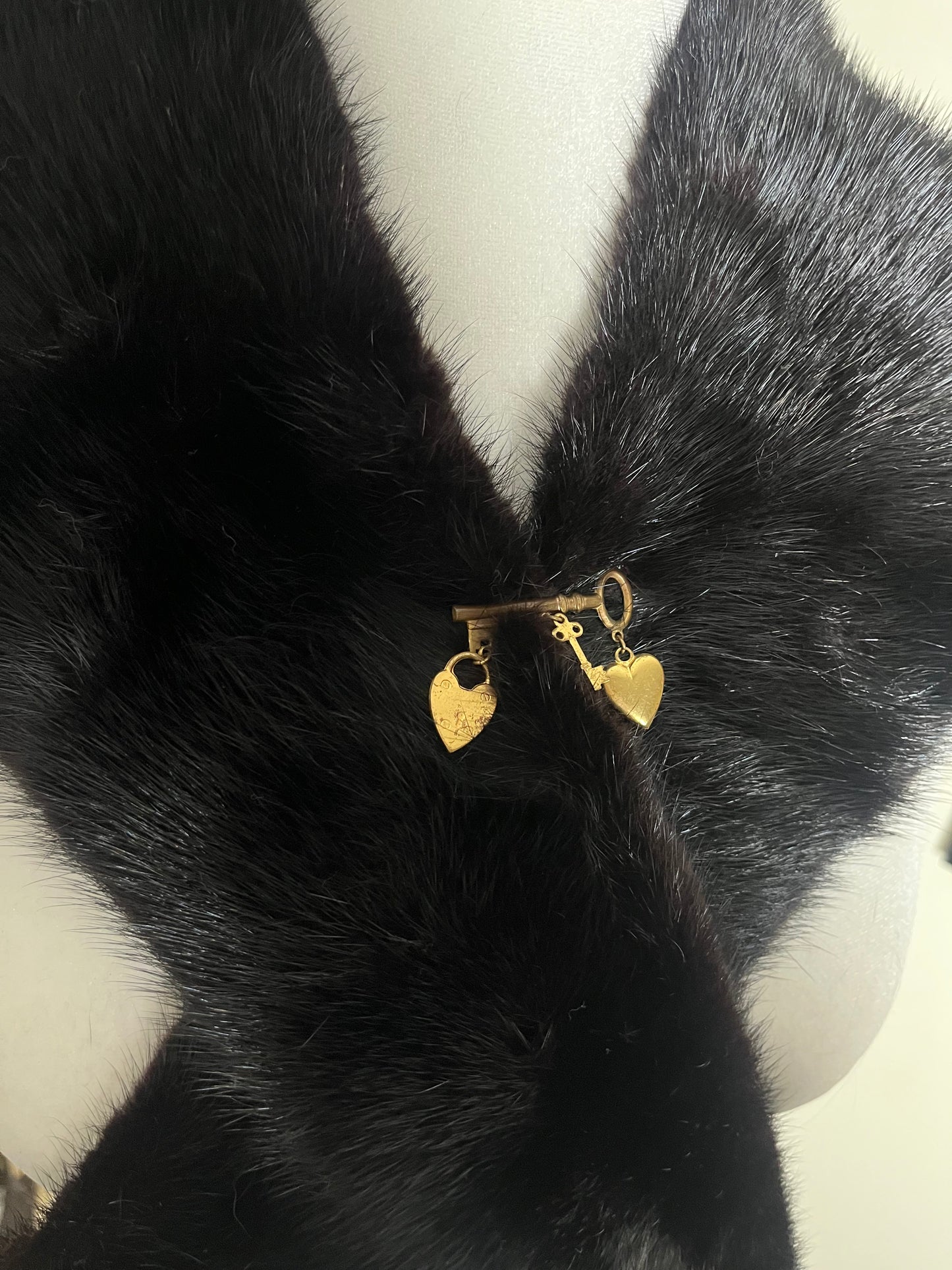 dedicated to the one I love | fur hat & scarf set | size S-M