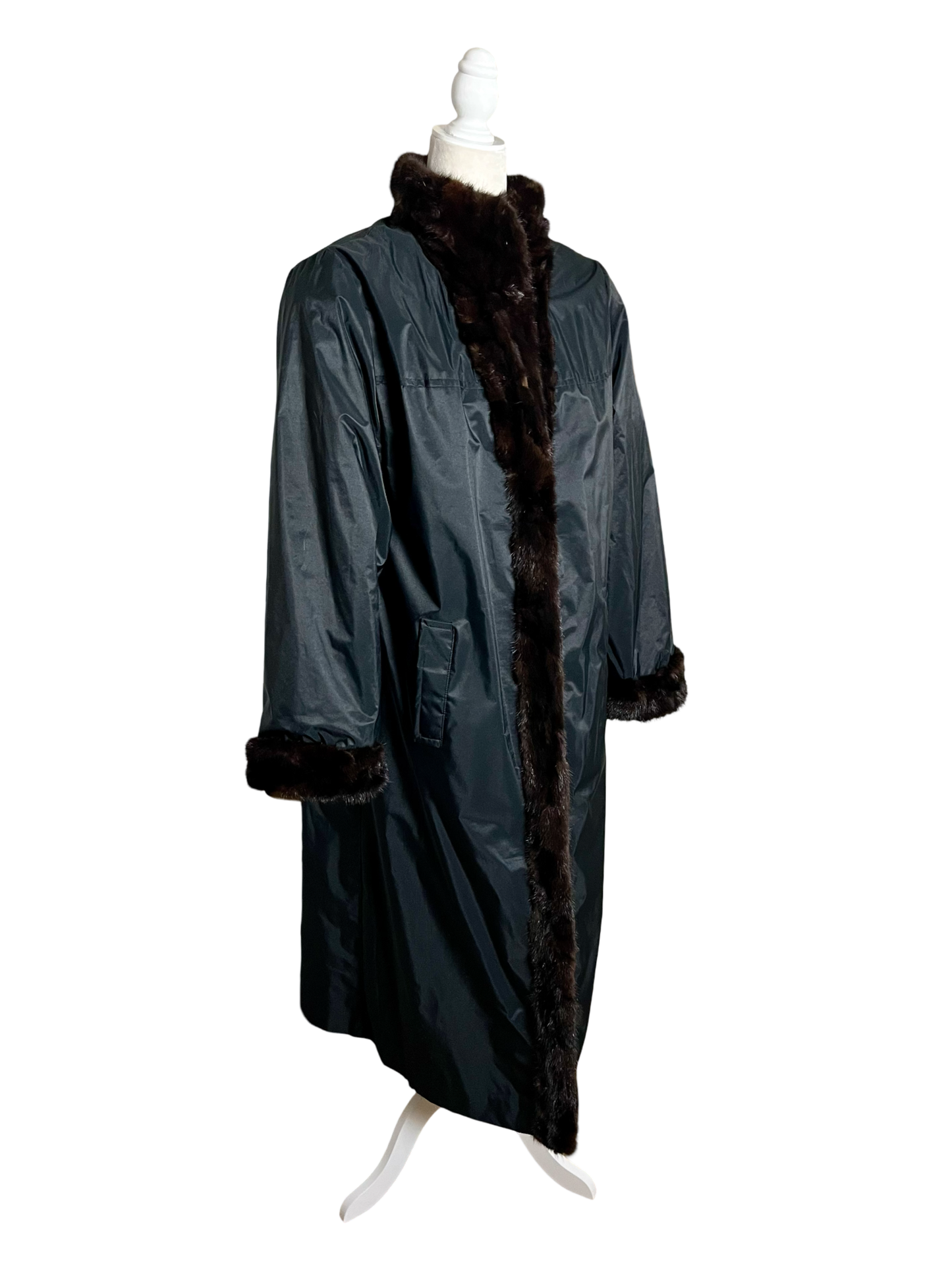 the daily luxury | reversible mink | size M-L