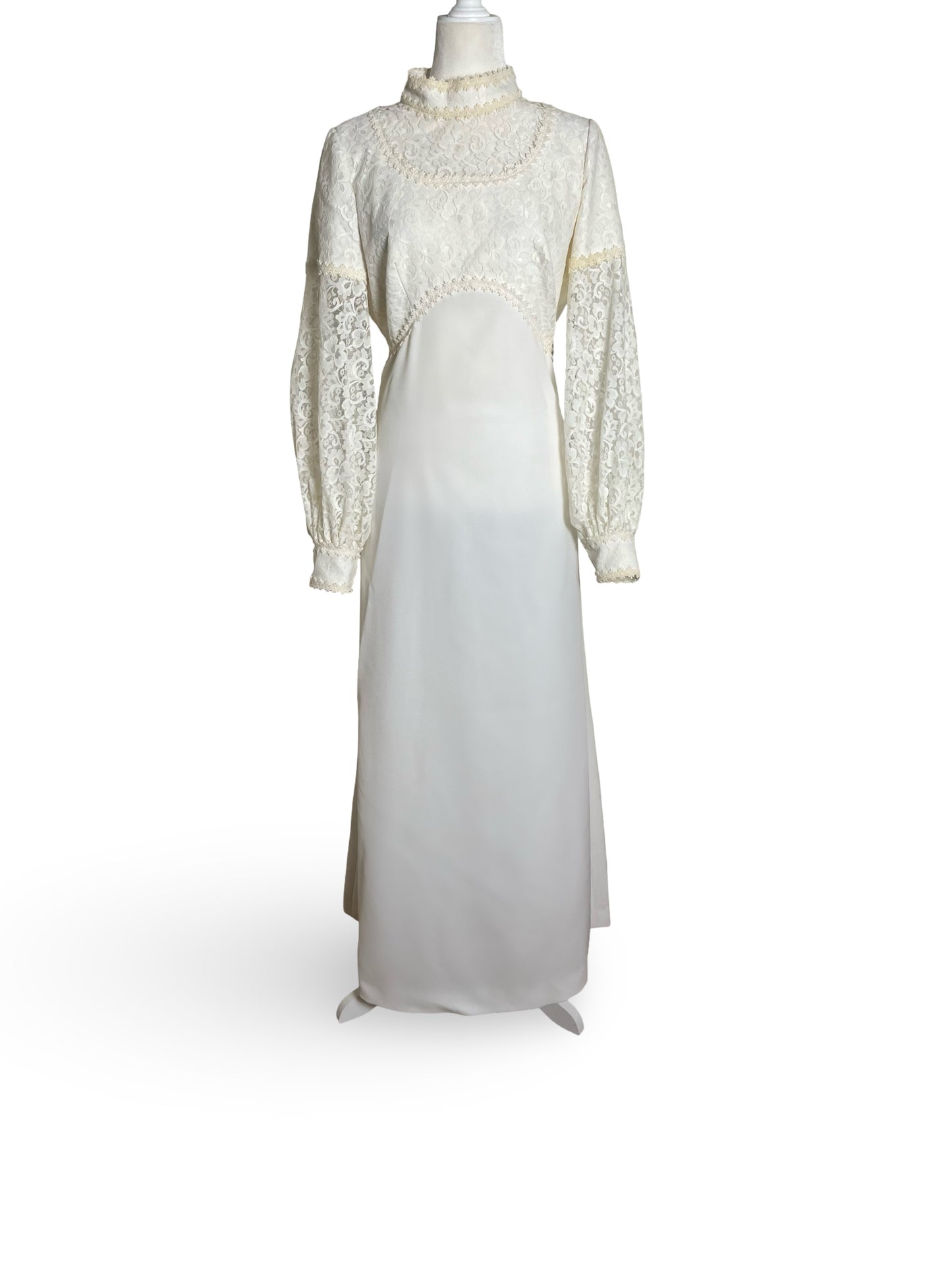 60s | mantilla veil gown | M-L