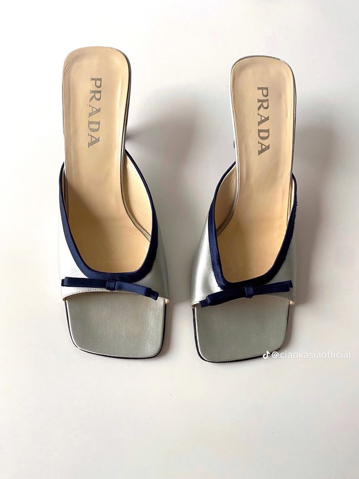 the lily | custom designer listing